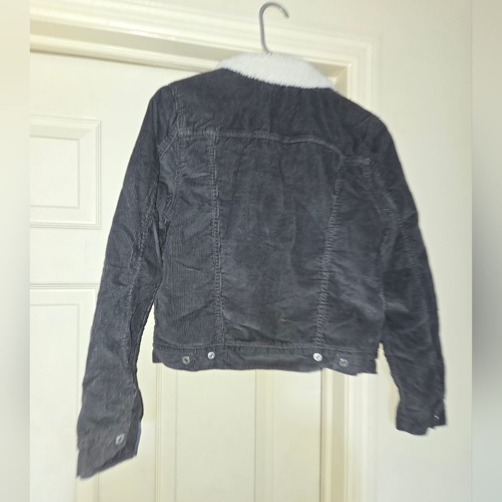 NWT Levi's Sherpa Trucker Jacket - Picture 5 of 7